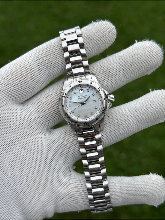 Movado Series 800 Stainless Steel Women\'s Bracelet Diamond mother of pearl watch